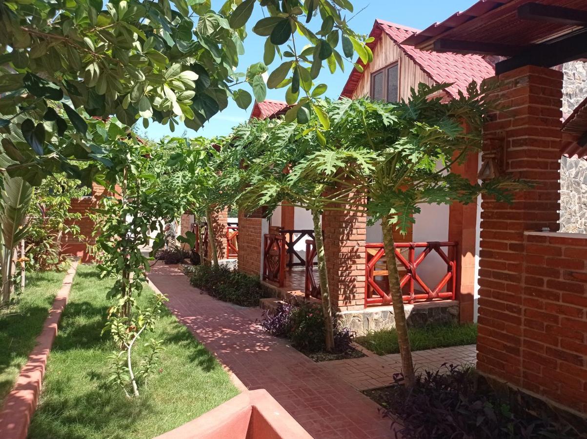 Bungalows Y Cabanas, Las Barracas De La Barra Malucano Εξωτερικό φωτογραφία