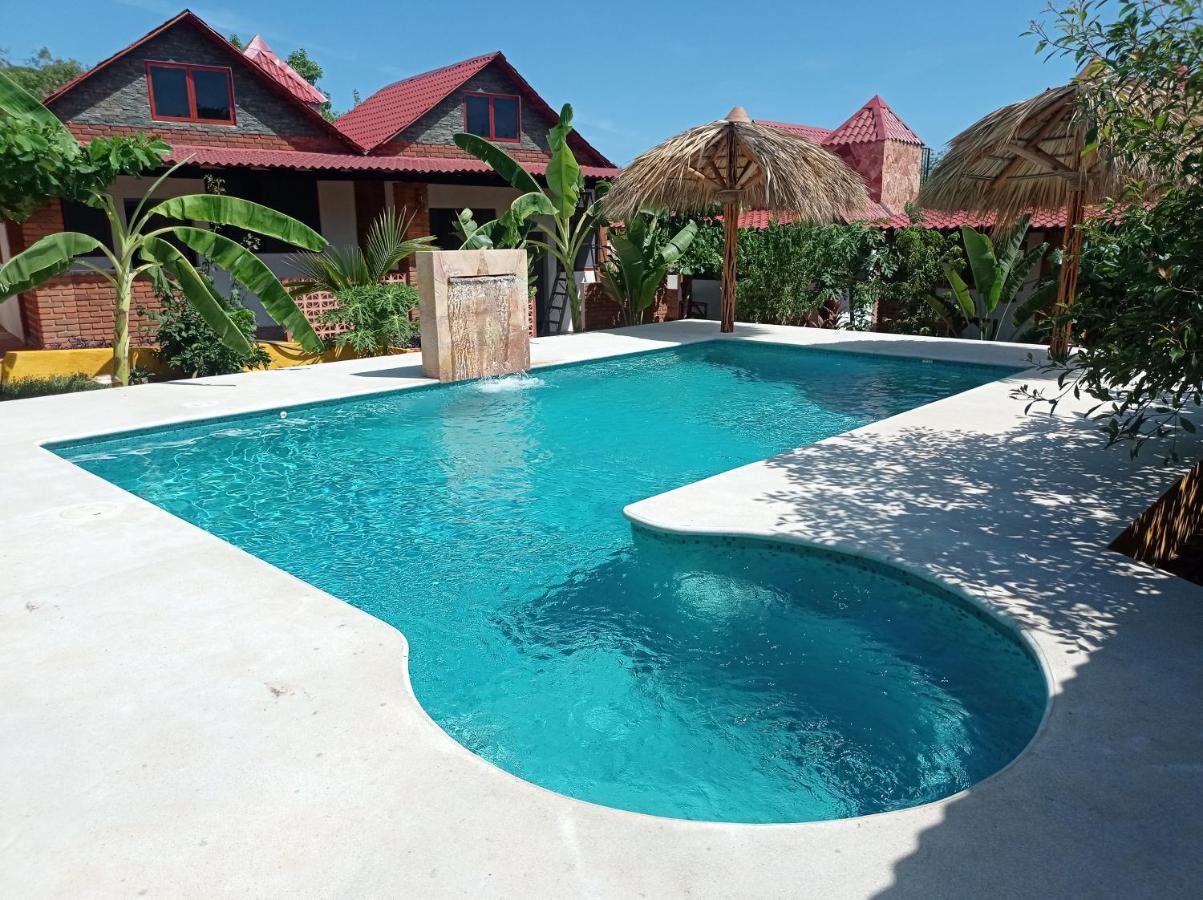 Bungalows Y Cabanas, Las Barracas De La Barra Malucano Εξωτερικό φωτογραφία