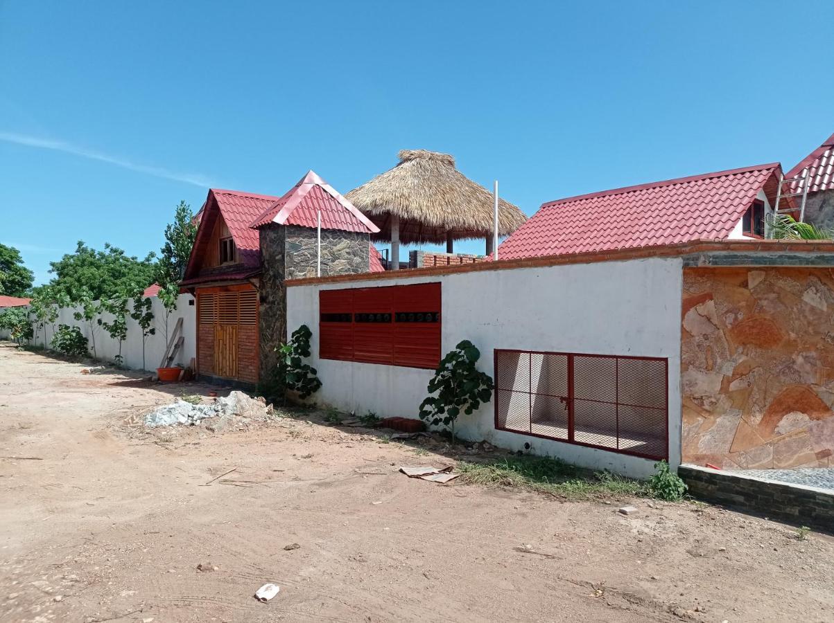 Bungalows Y Cabanas, Las Barracas De La Barra Malucano Εξωτερικό φωτογραφία